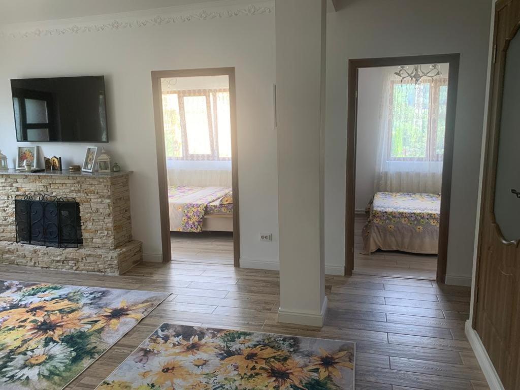 B House Buşteni Extérieur photo